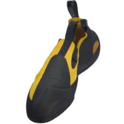 Up Mocc -Climbing Equipment UP Mocc front iso 768x768 rsz 66183.1635874538