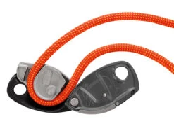 Petzl Grigri + -Climbing Equipment d13a grigri focus 1 highres 65115.1626822281