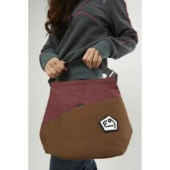 E9 Gulp C Chalk Bag 7 E9 Gulp C Chalk Bag -Climbing Equipment gulp c 2051 rsz 25390.1664410721